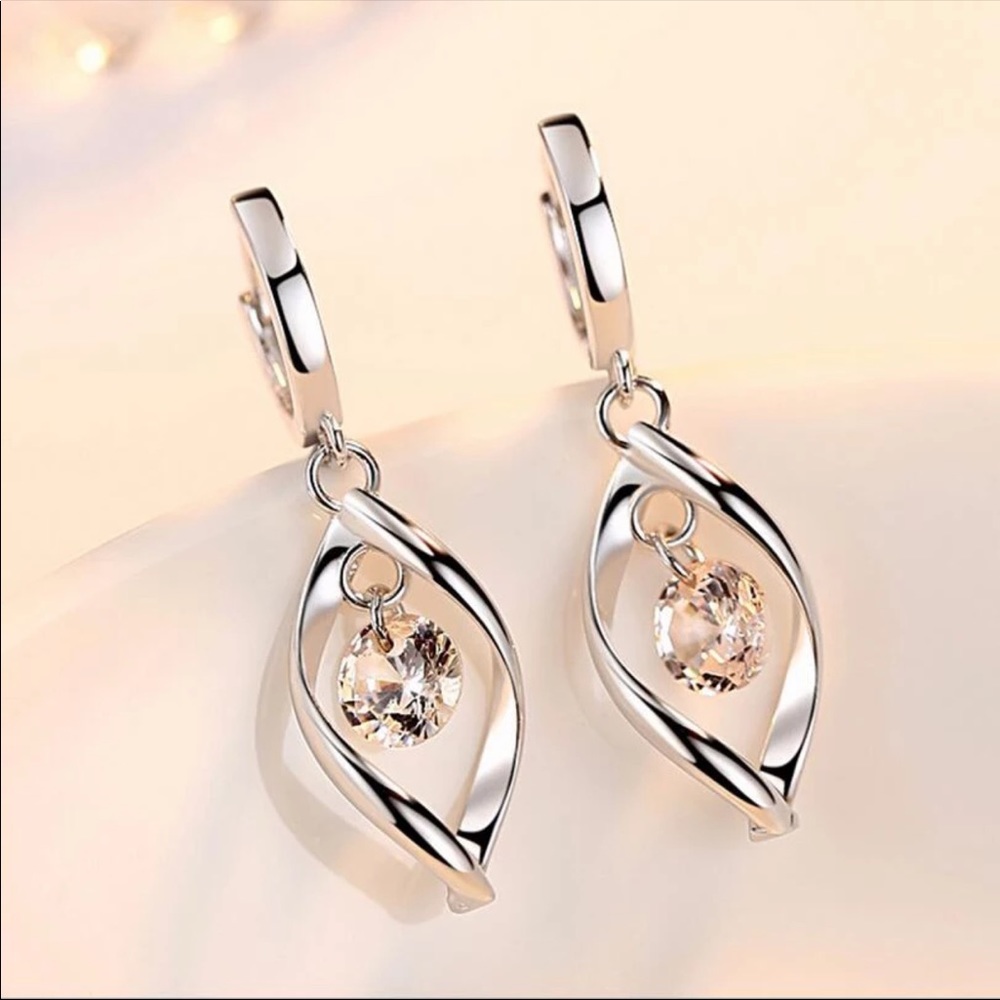 🌟 Sterling Silver 925 CZ Earrings